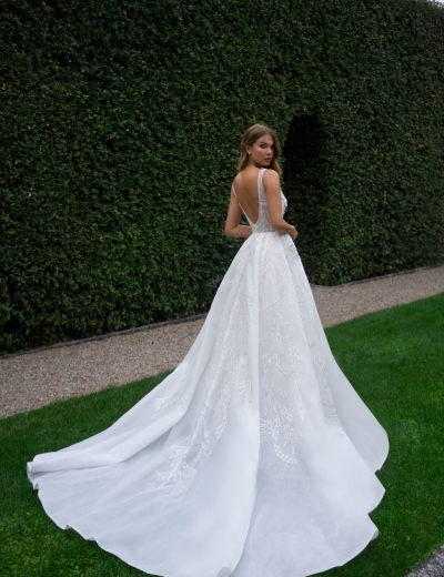 Valeria wedding dress